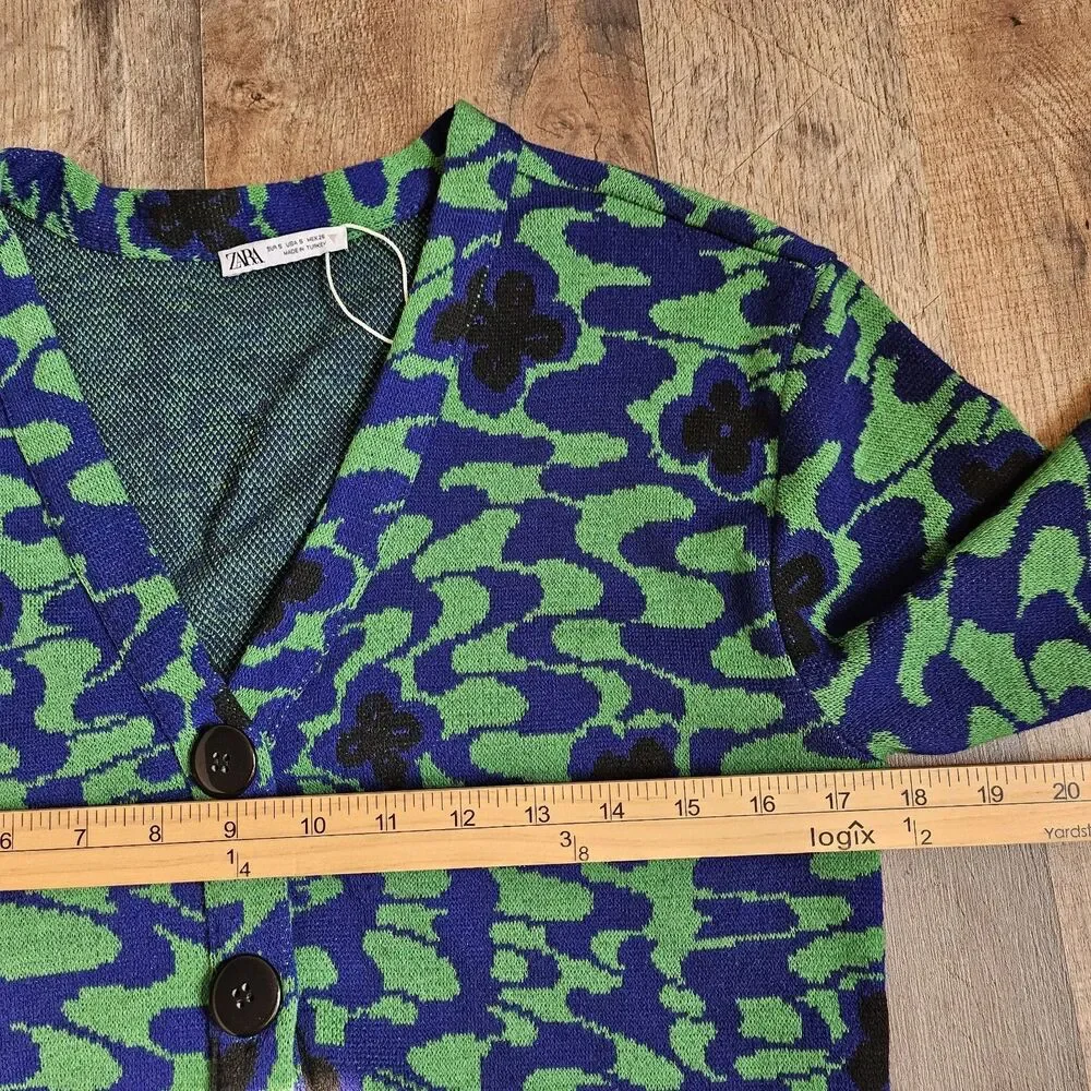 ZARA Jacquard Floral Knit V-Neck Cardigan – Size Small – Green & Black – EUC - Picture 6 of 9